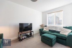 Dowsell Way, Yate