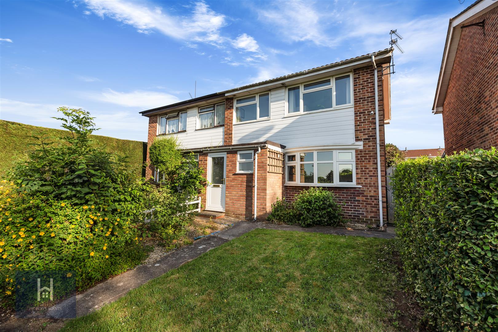 Kingscote, Yate