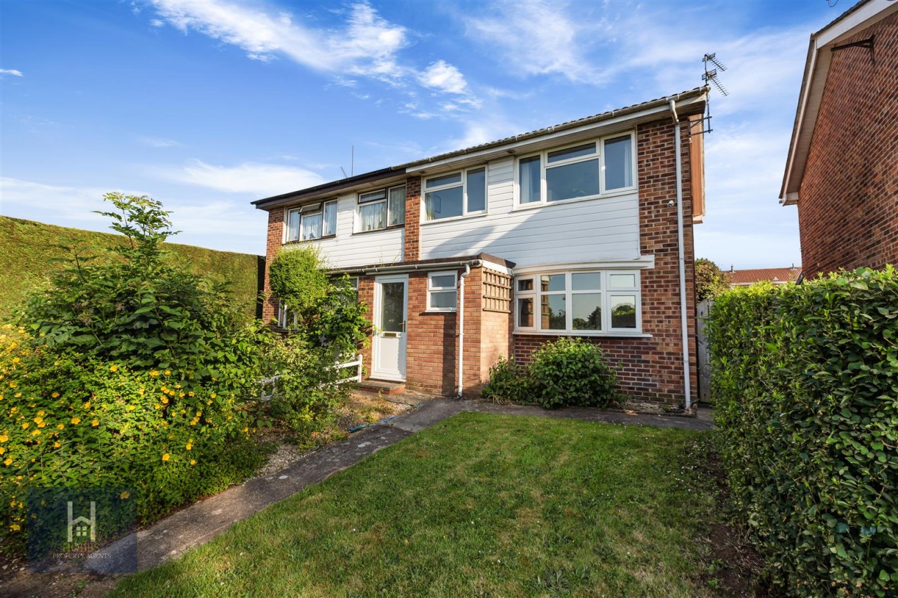 Kingscote, Yate