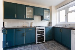 Kingscote, Yate