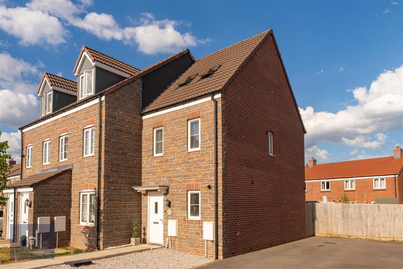 Fuchsia Road, Lyde Green