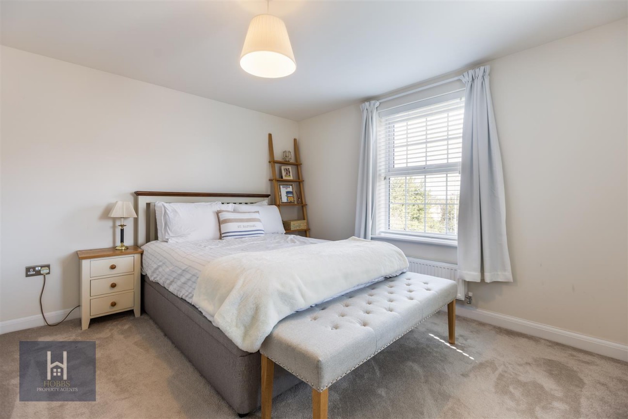 Pippen Drive, Thornbury