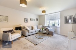 Pippen Drive, Thornbury
