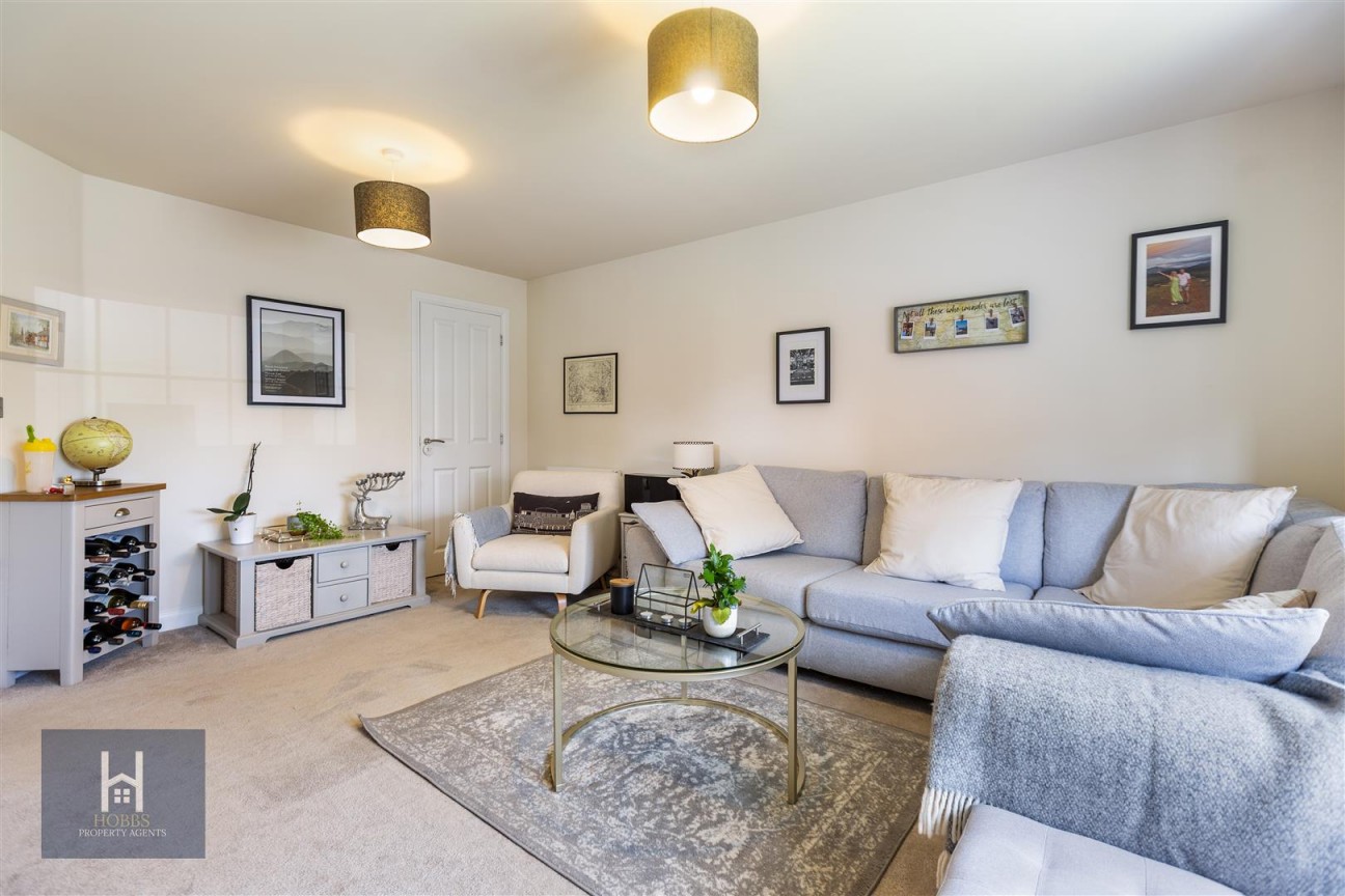 Pippen Drive, Thornbury