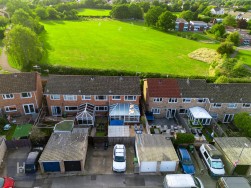 Cherington, Yate