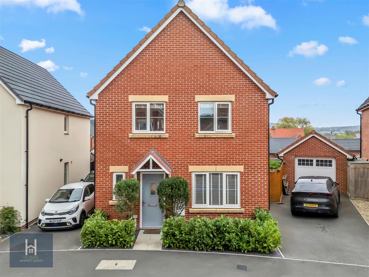 Kestrel Road, Charfield