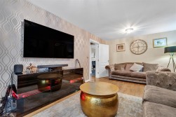 Kestrel Road, Charfield