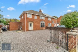 Melrose Avenue, Yate