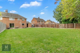 Melrose Avenue, Yate