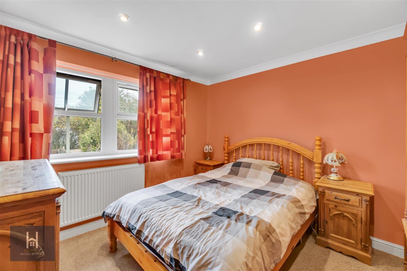 Melrose Avenue, Yate