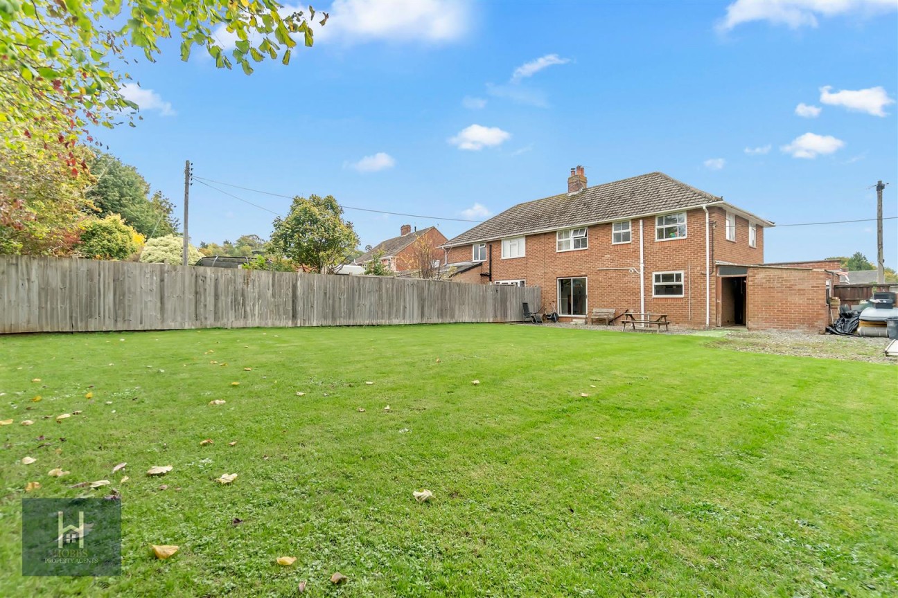 Melrose Avenue, Yate