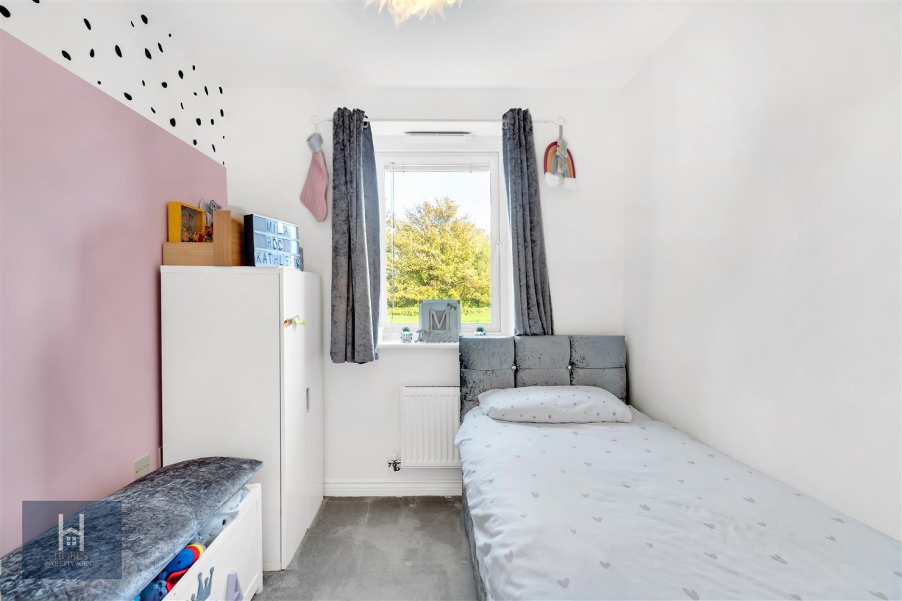 Normandy Drive, Yate