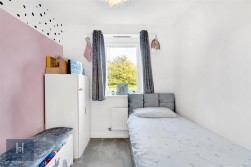 Normandy Drive, Yate