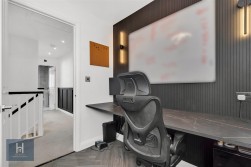 Poskett Way, Charfield