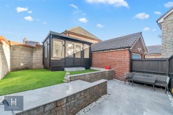 Poskett Way, Charfield