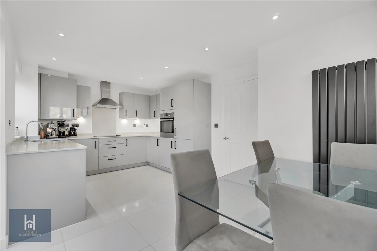 Poskett Way, Charfield