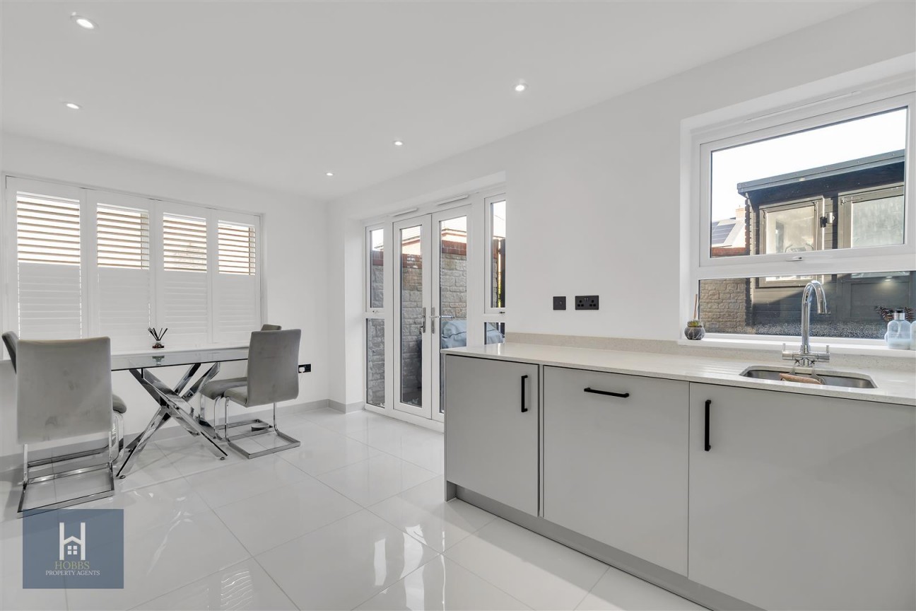 Poskett Way, Charfield