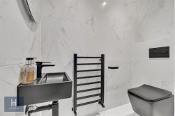 Poskett Way, Charfield