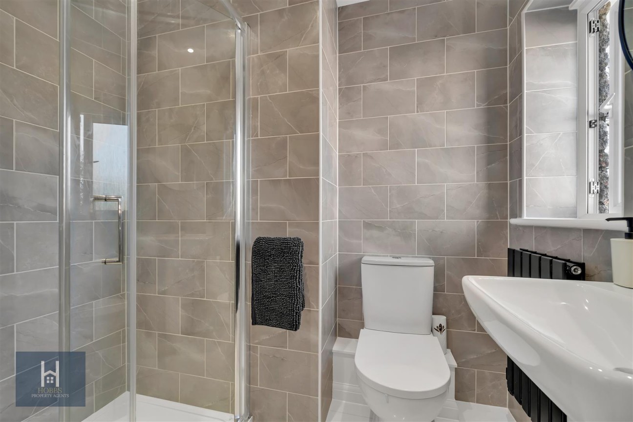 Poskett Way, Charfield