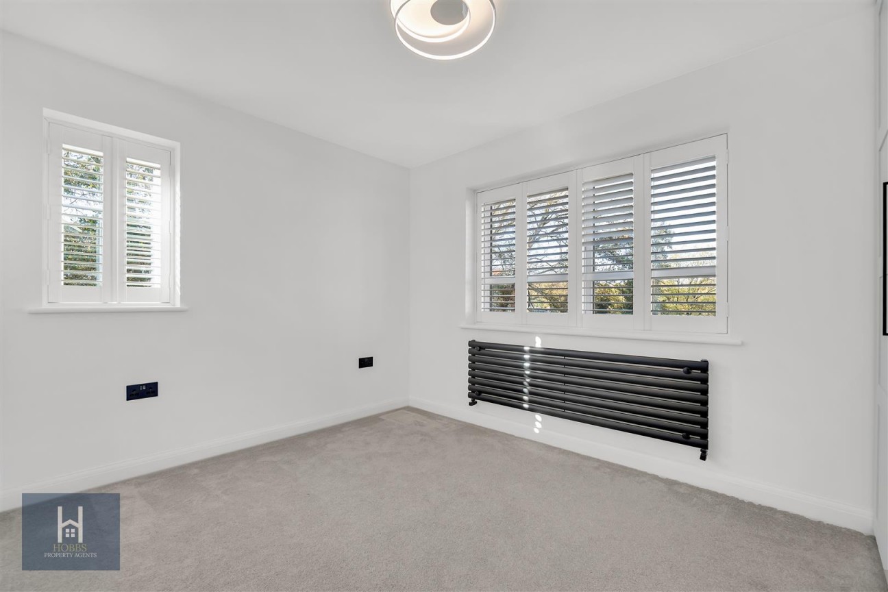 Poskett Way, Charfield