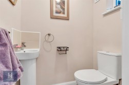 Buckthorn Court, Yate