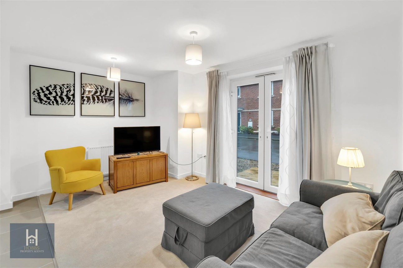 George Holmes Way, Bristol