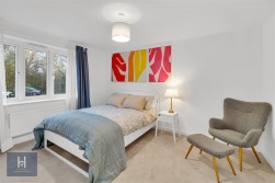 George Holmes Way, Bristol