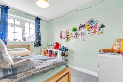 Cornwall Crescent, Yate