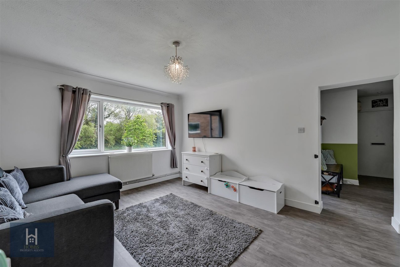 Chargrove, Yate