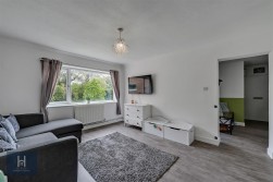 Chargrove, Yate