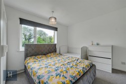 Chargrove, Yate