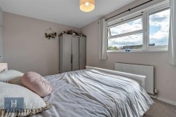 Mountbatten Close, Yate