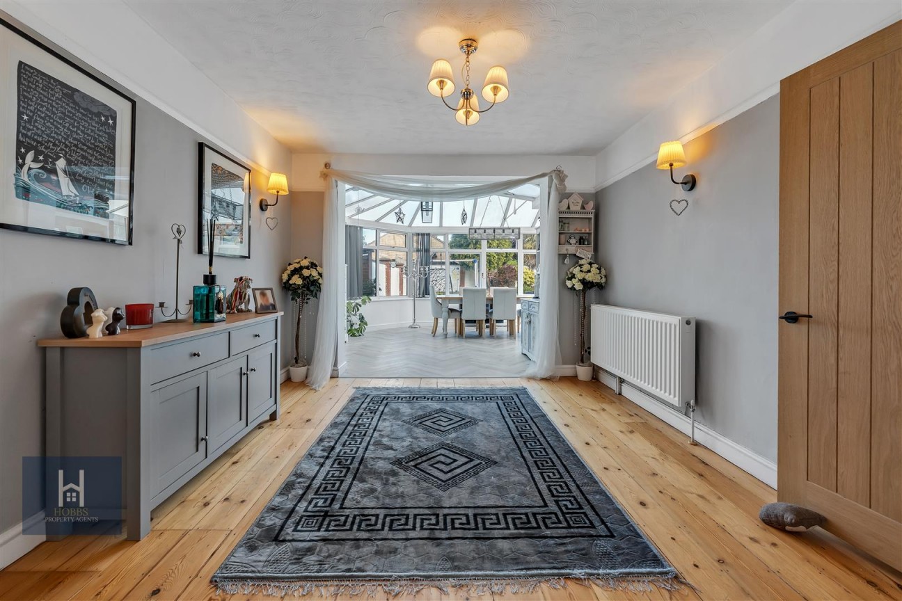 Gloucester Road, Rudgeway, Bristol