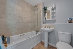 Normandy Drive, Yate