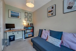 Normandy Drive, Yate