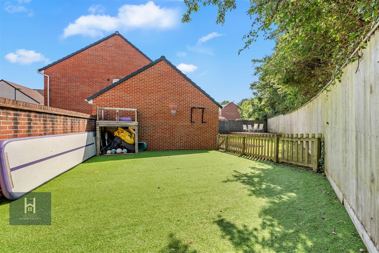 Blackberry Close, Yate
