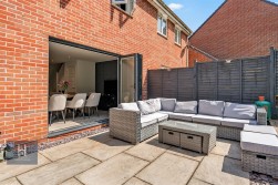 Blackberry Close, Yate
