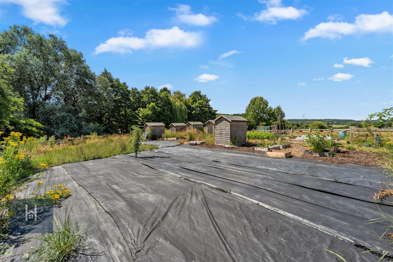 Poskett Way, Charfield, Wotton-Under-Edge