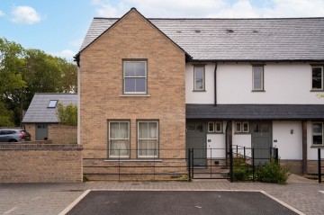 Lodge Close, Abington, CB21