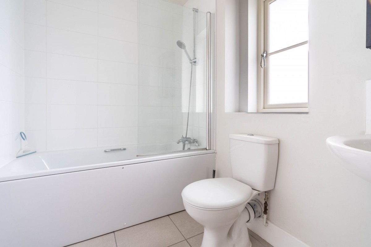 Lodge Close, Abington, CB21