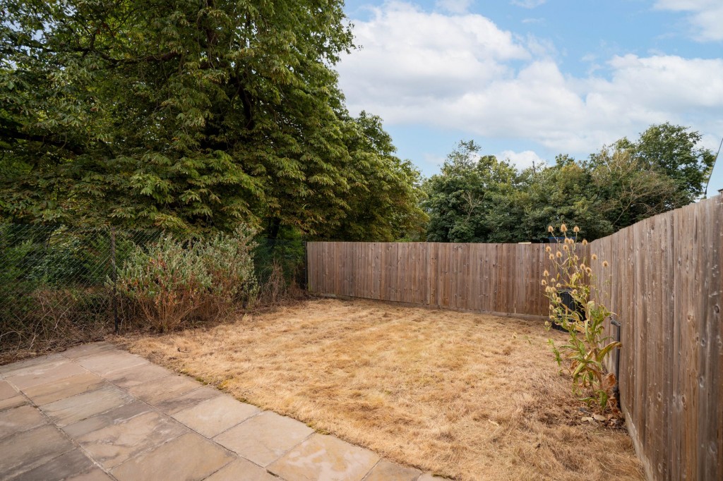 Lodge Close, Abington, CB21