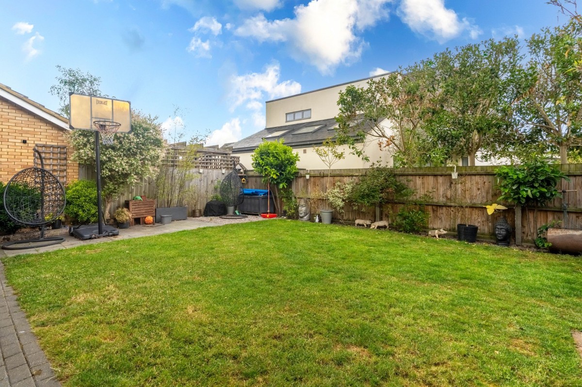 Covent Garden, Willingham, CB24