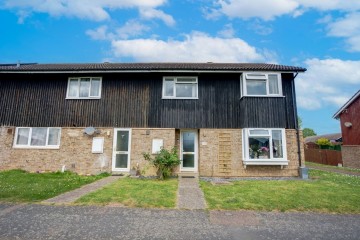 Persimmon Walk, Newmarket, CB8