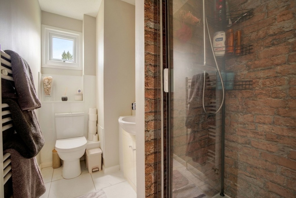 Persimmon Walk, Newmarket, CB8