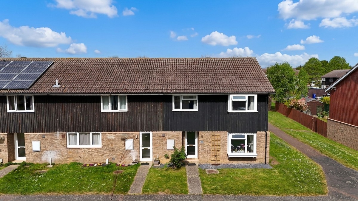 Persimmon Walk, Newmarket, CB8