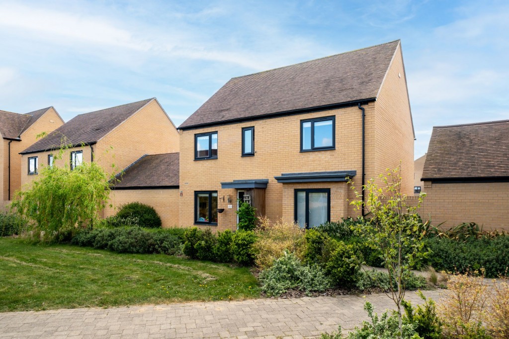Iceni Walk, Northstowe, CB24