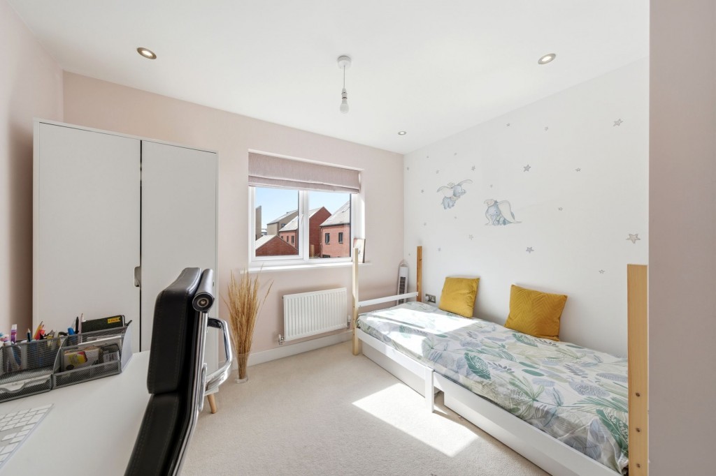 Iceni Walk, Northstowe, CB24