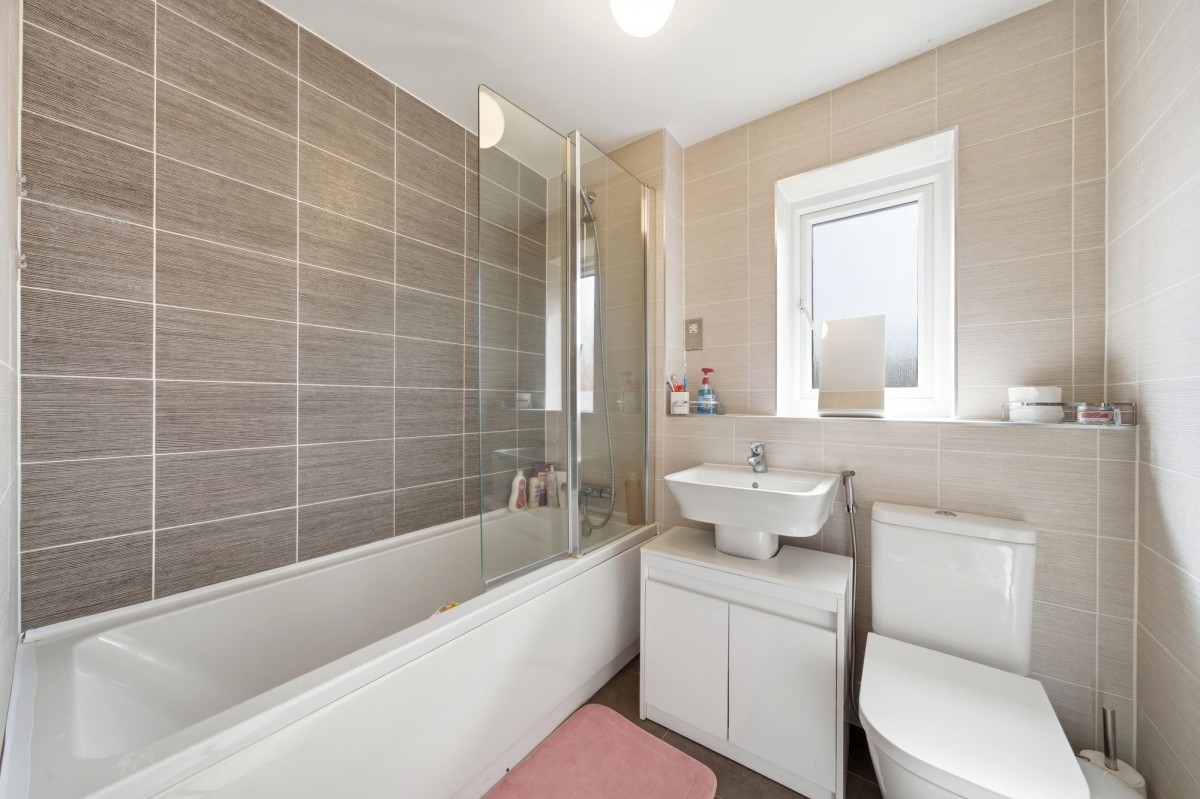 Iceni Walk, Northstowe, CB24