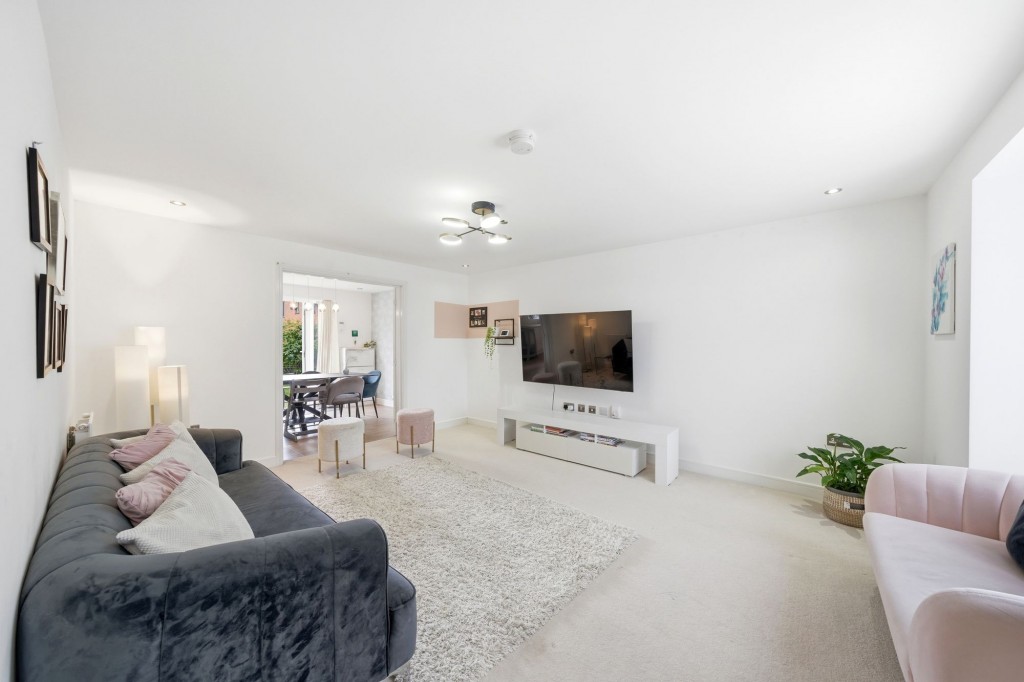 Iceni Walk, Northstowe, CB24