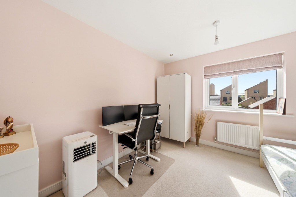 Iceni Walk, Northstowe, CB24